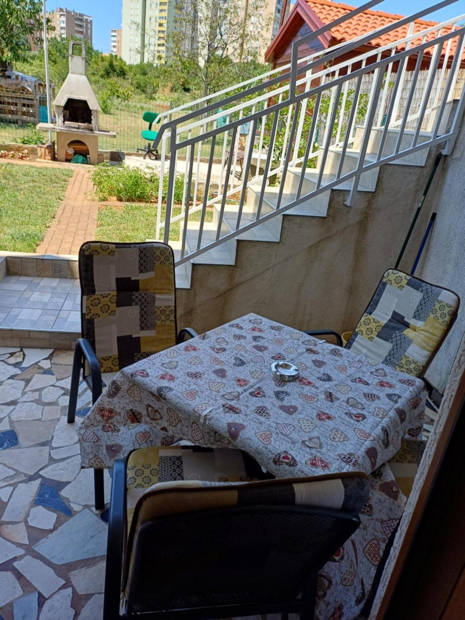 Apartments Lana Pula Exterior photo